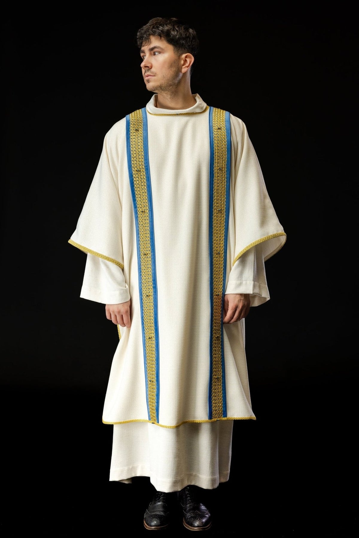 Ręcznie wykonana dalmatyka z naturalnymi kamieniami Handmade 1001