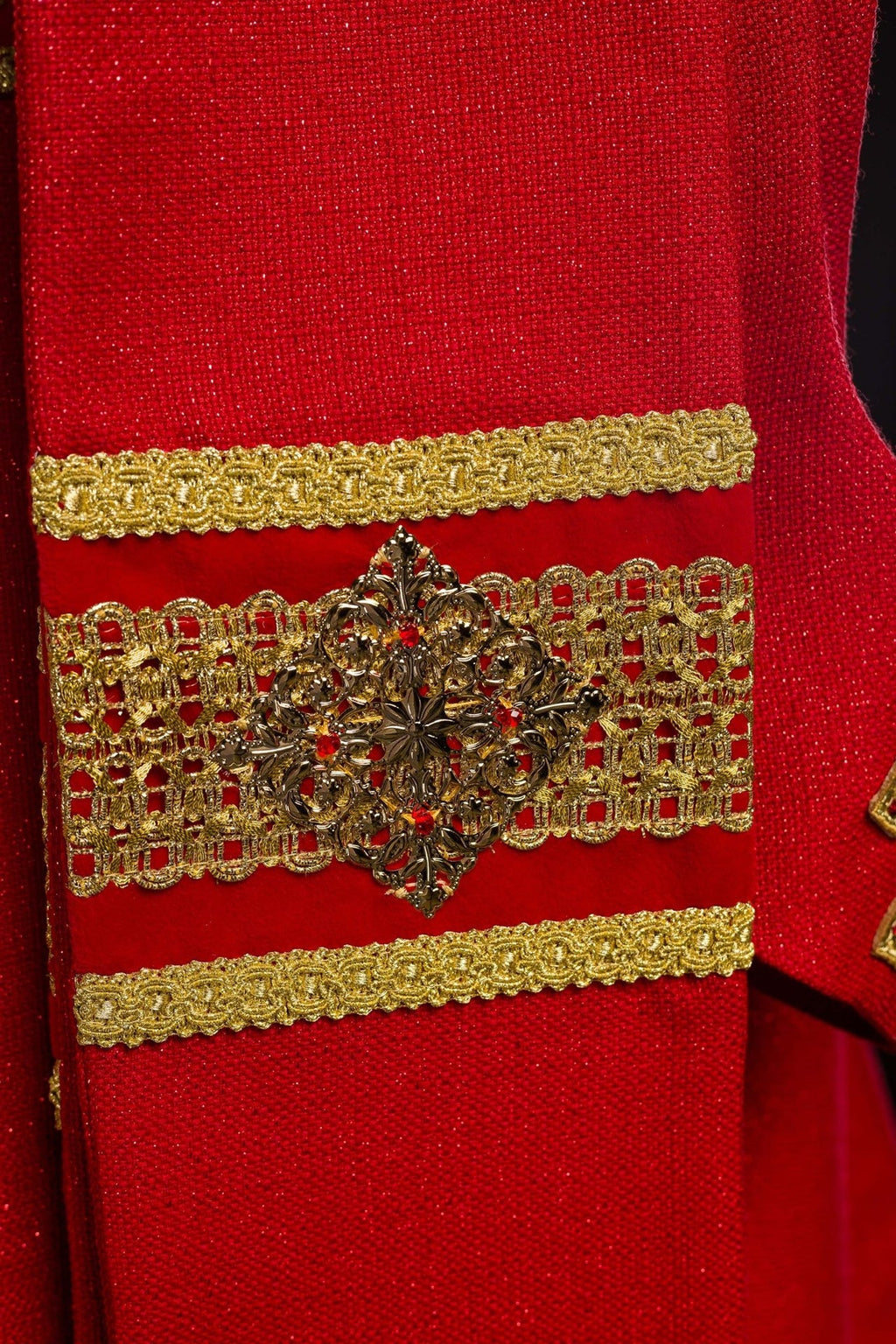 Ręcznie wykonany ornat z naturalnymi kamieniami Handmade 7001