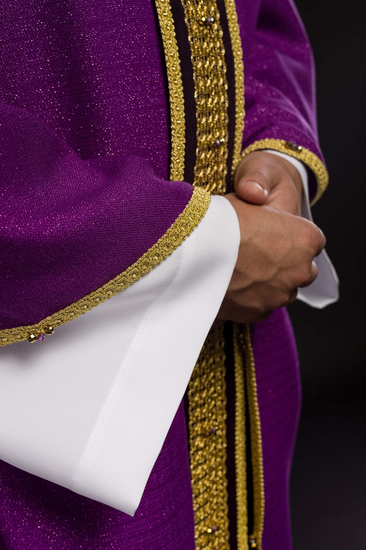 Ręcznie wykonany ornat z naturalnymi kamieniami Handmade 7001