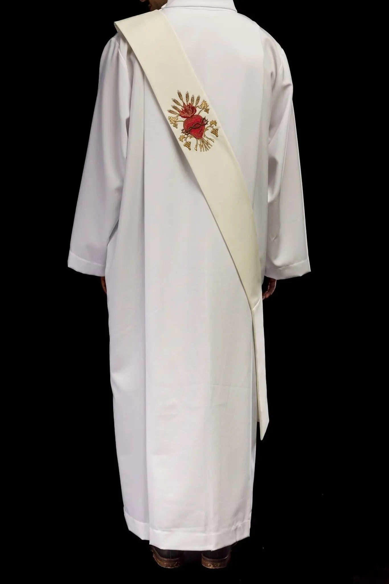 Estola diaconal con bordado del Corazón de Jesús