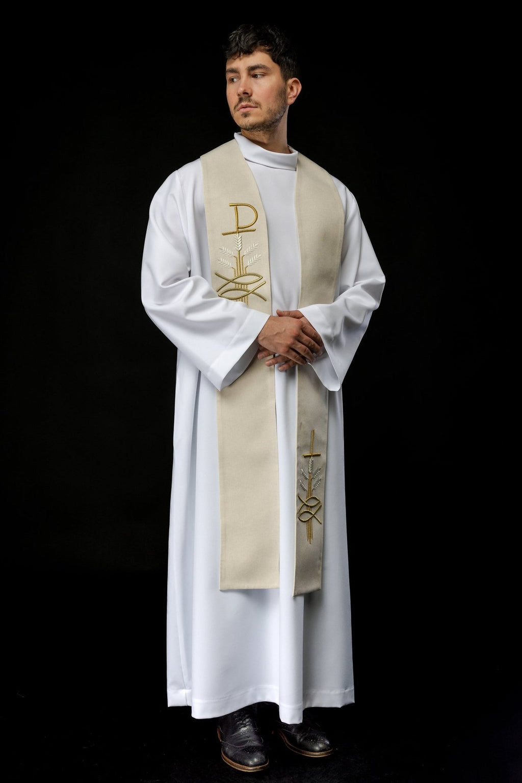 Stuła haftowana z motywem Pax, ryby i kłosa ecru