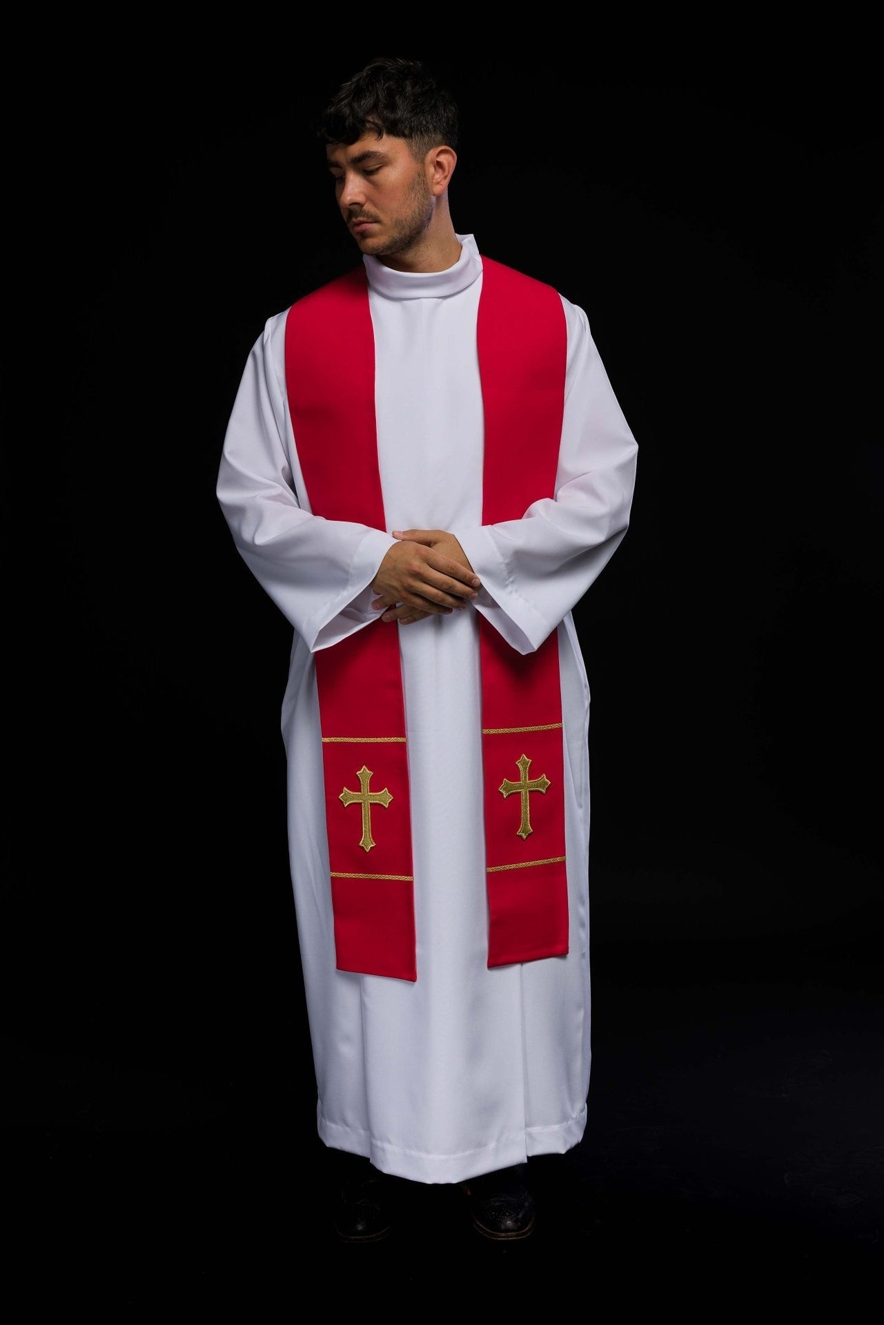 Stuła kapłańska czerwona haftowana Krzyż