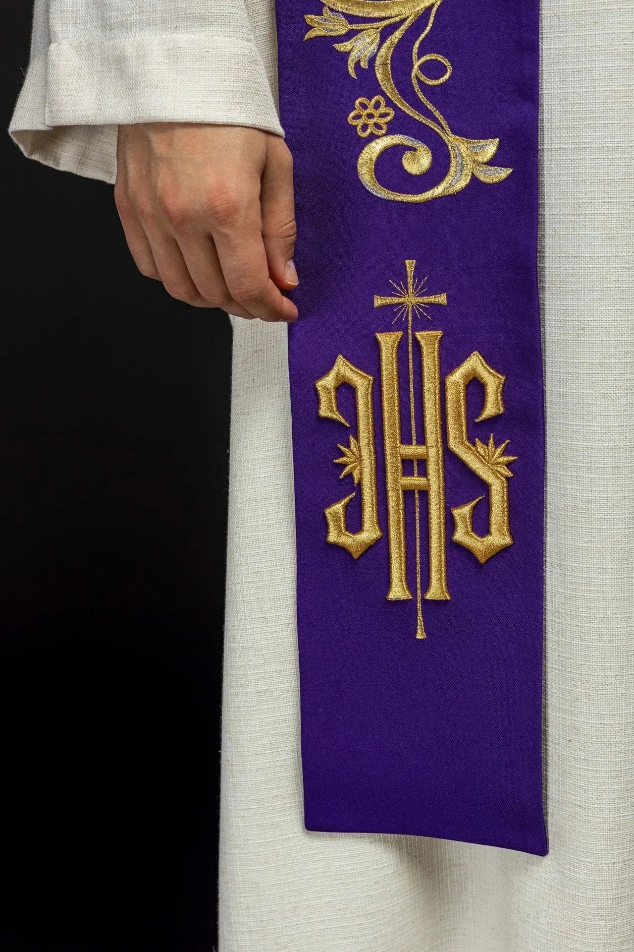 Estola bordada para sacerdote IHS púrpura