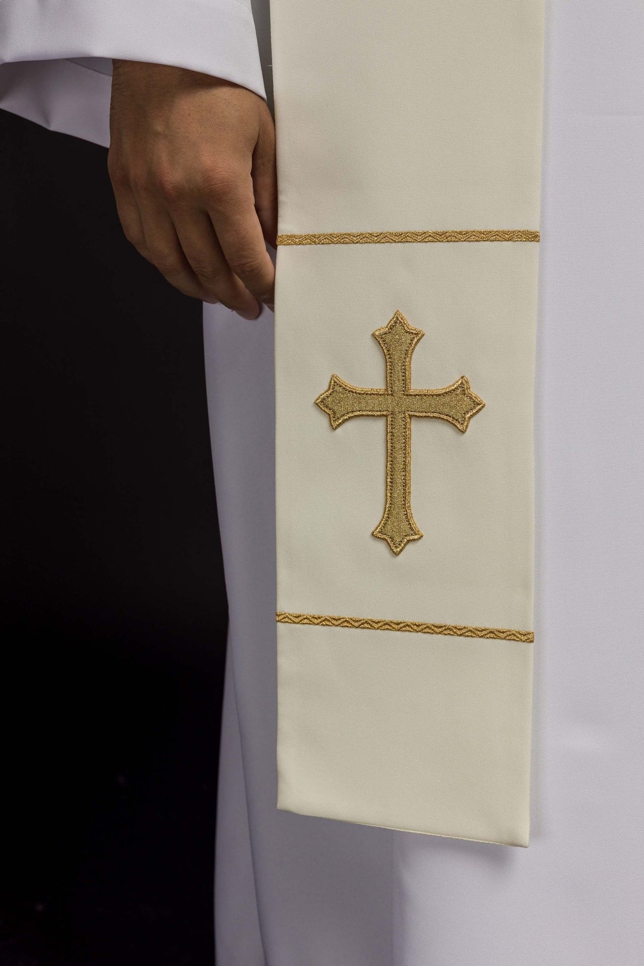 Stuła kapłańska haftowana Krzyż ecru