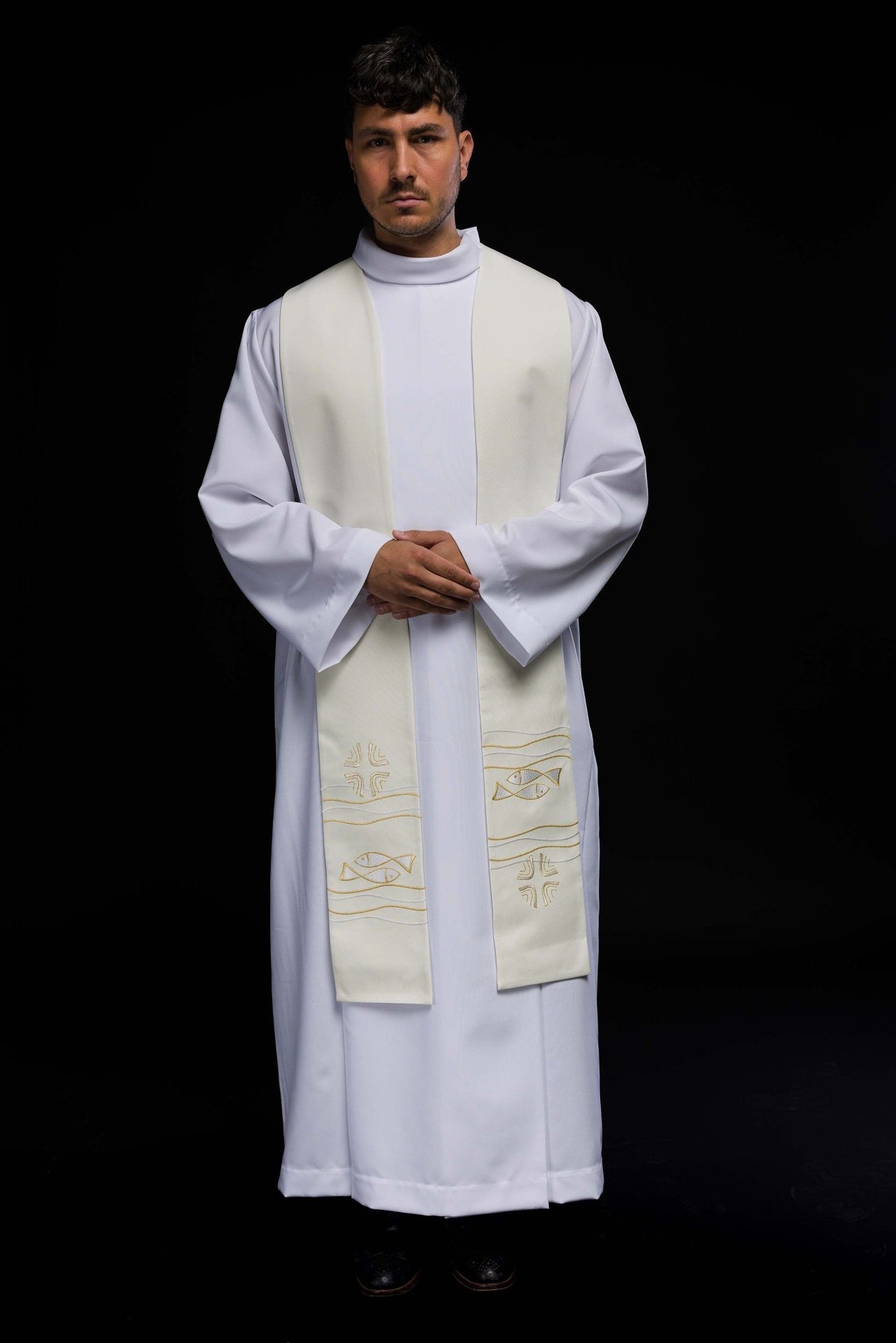 Stuła kapłańska haftowana z wzorem Ryb w kolorze ecru