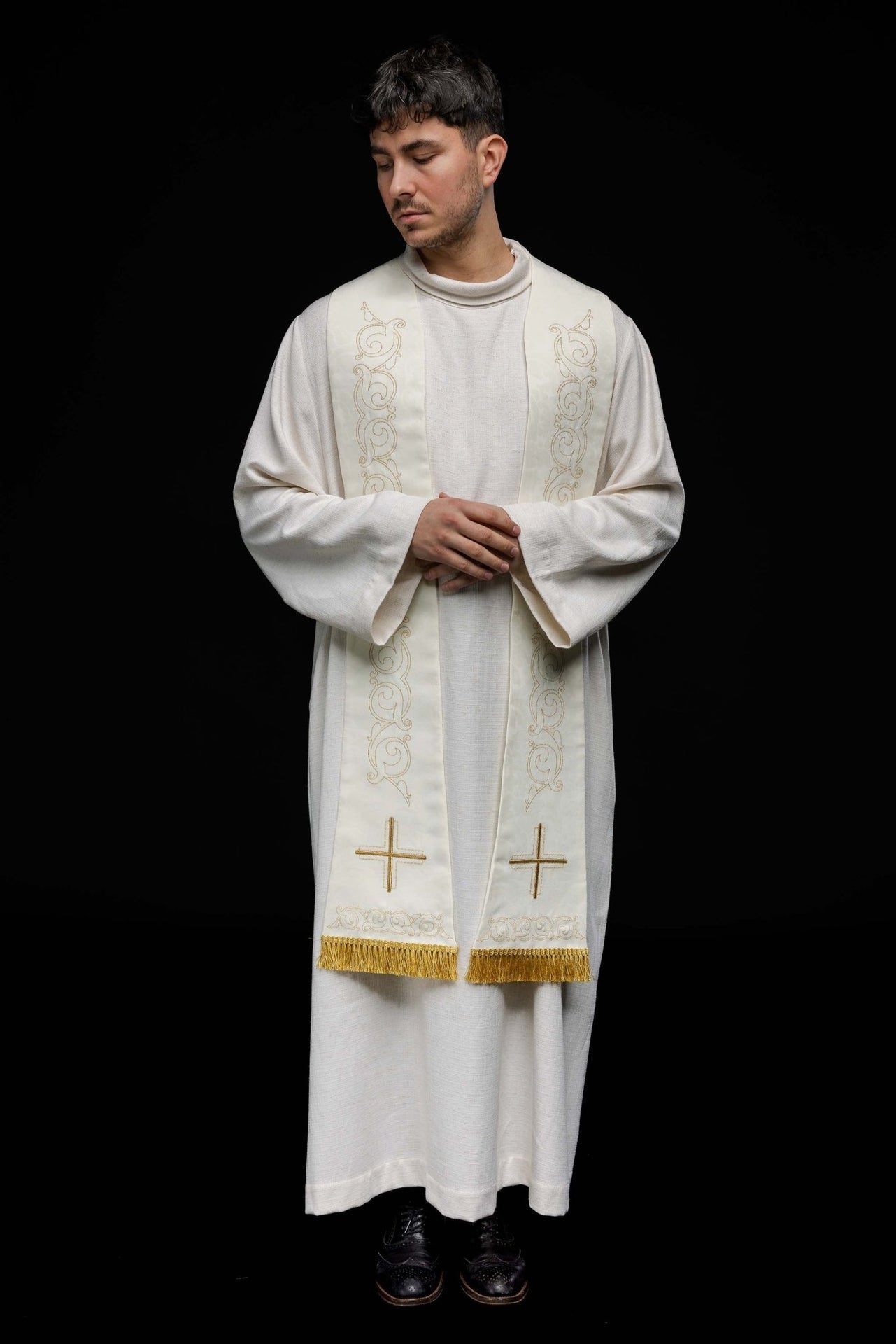 Stuła Rzymska z haftem krzyża