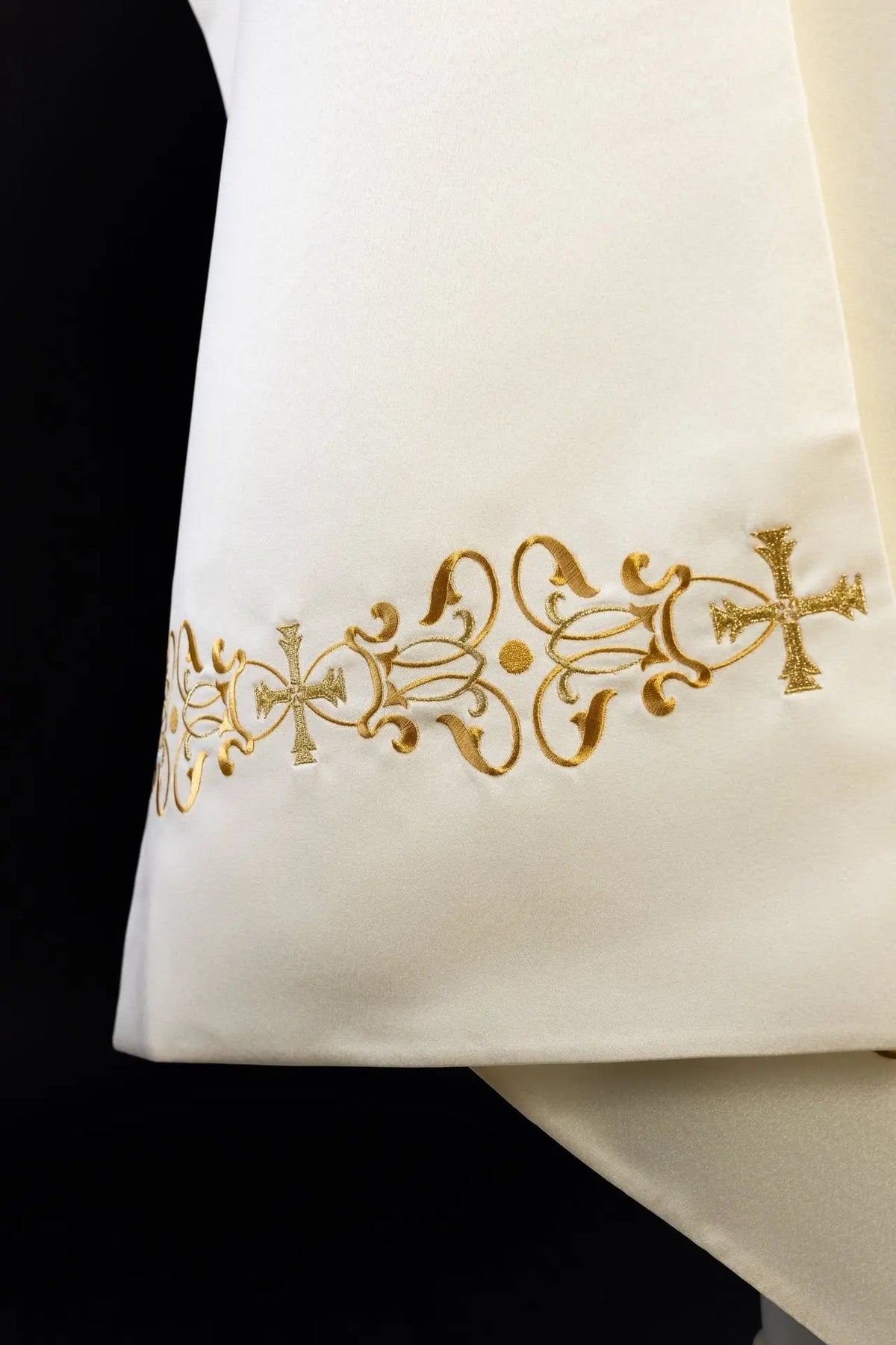 Embroidered veil with image of IHS with floral motif ecru